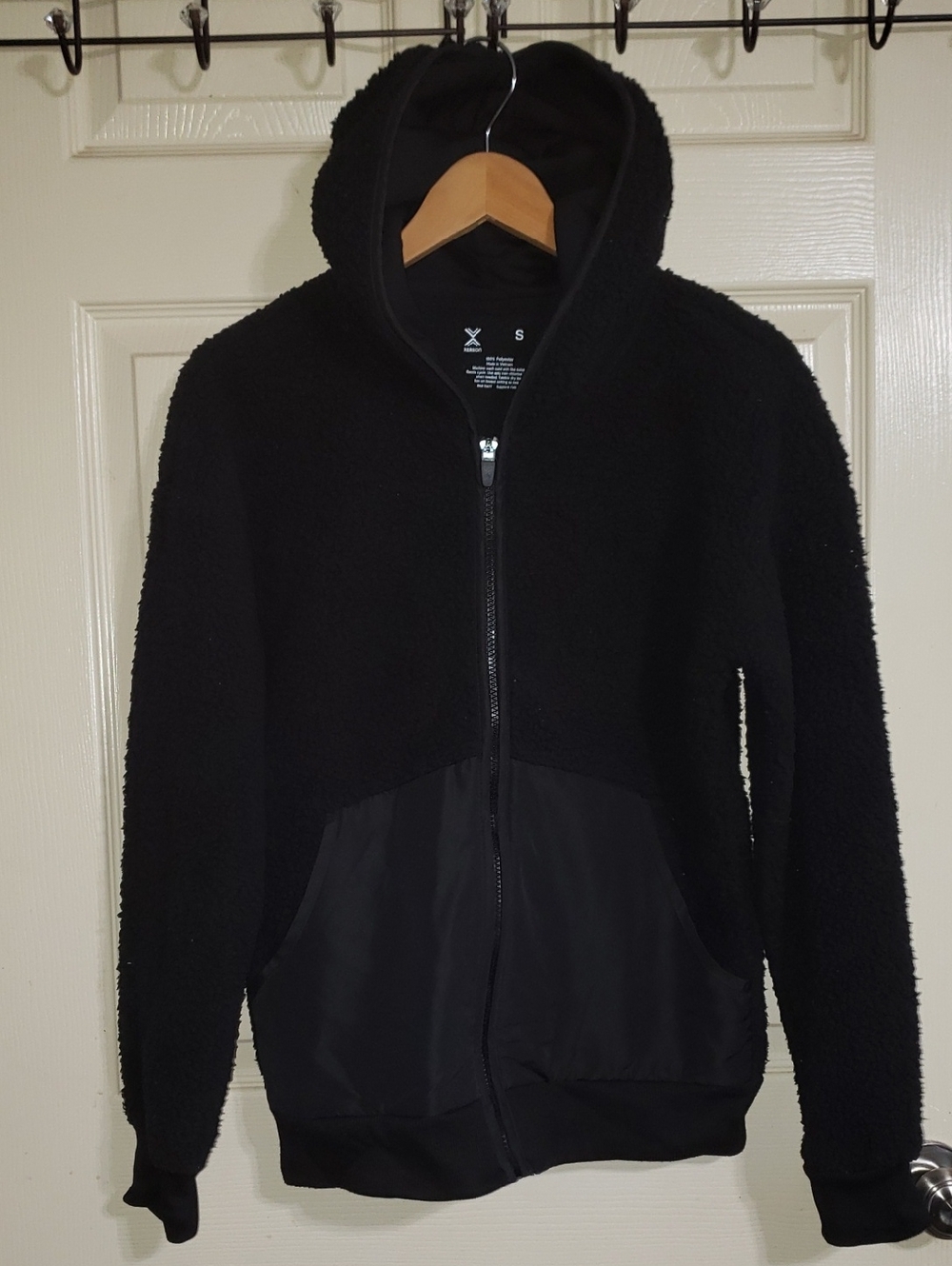 Xersion Zip Fleece Furry Teddy Bomber Performance Jacket Black
